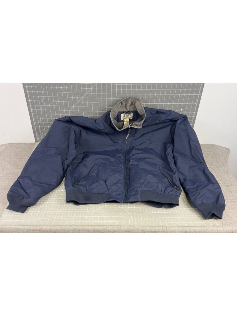 L.L. Bean Navy & Gray Lined Jacket XL Men's Nylon Polyester